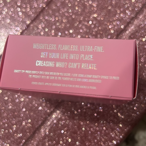 NIB Jeffree Star Cosmetics Magic Star Luminous Setting Powder in Banana JSC - Picture 12 of 15